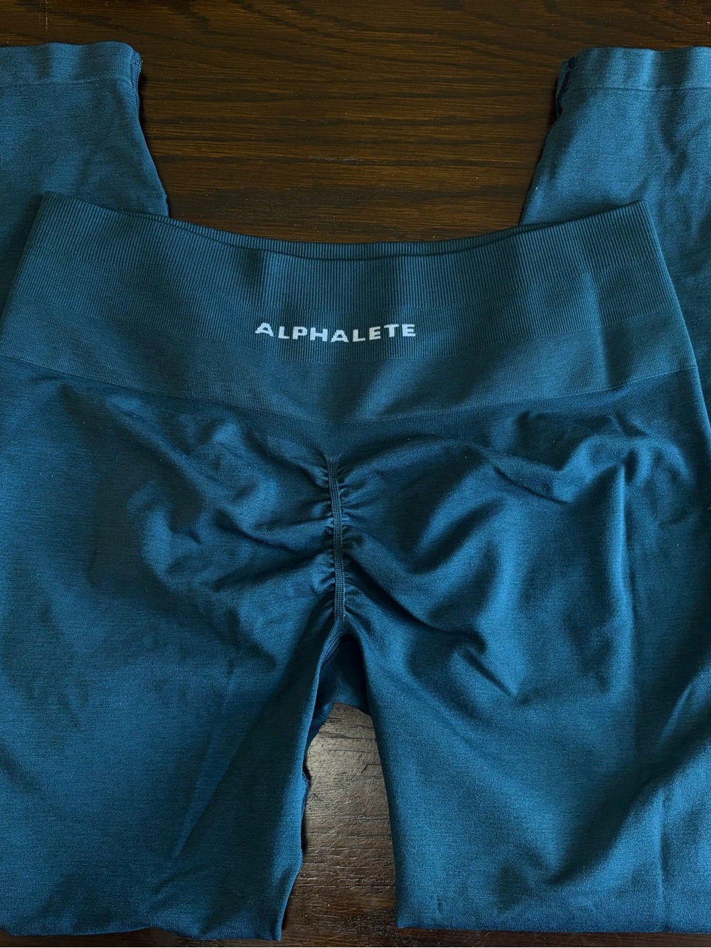 Alphalete Deep Teal Scrunch Leggings